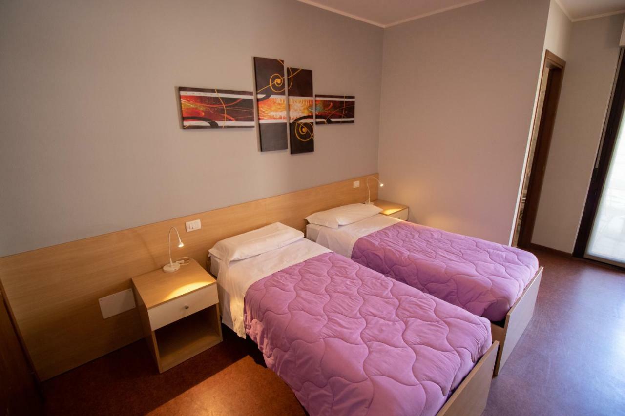 Hotel Del Boschetto Poggiridenti Exteriör bild